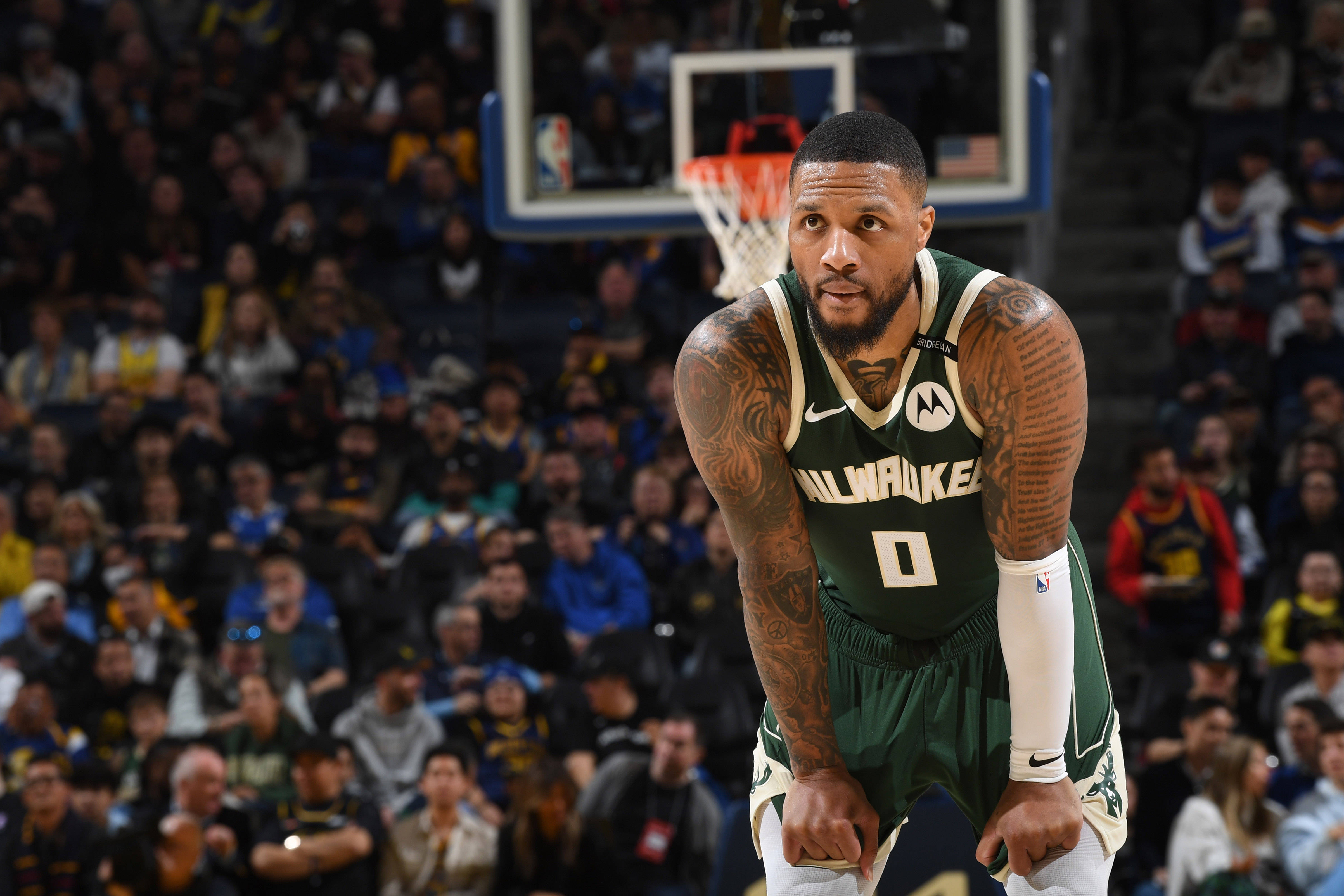 密尔沃基雄鹿迎NBA季后赛关键赛赛后托特纳姆遗憾出局，窗口期成都蓉城止住颓势看傻球迷的简单介绍